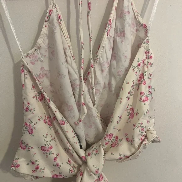 ZARA  CREAM FLORAL TIE HALTER NECK SATIN EFFECT CROP TOP SIZE LARGE - Picture 7 of 11